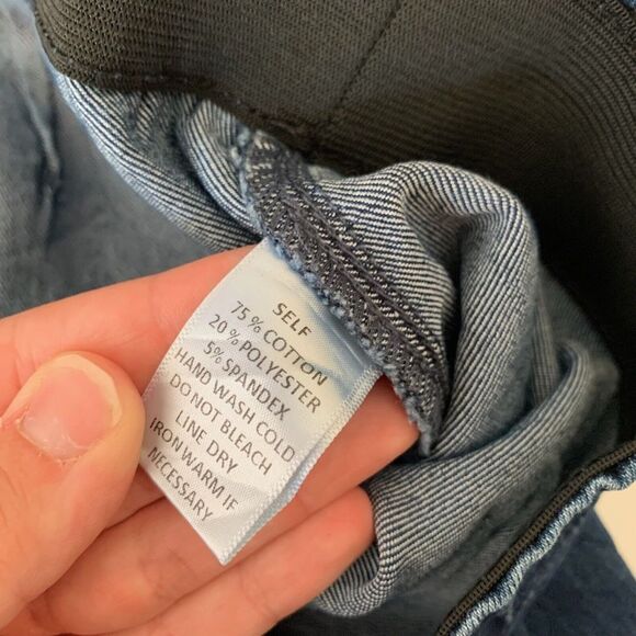 Newbury Kustom Jeans Women’s Medium Blue Medium Wash Pull On Distressed - Picture 12 of 12